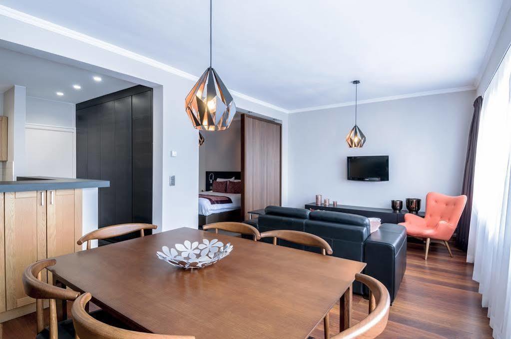 Aparthotel Residence Agenda Saint-Gilles Екстериор снимка
