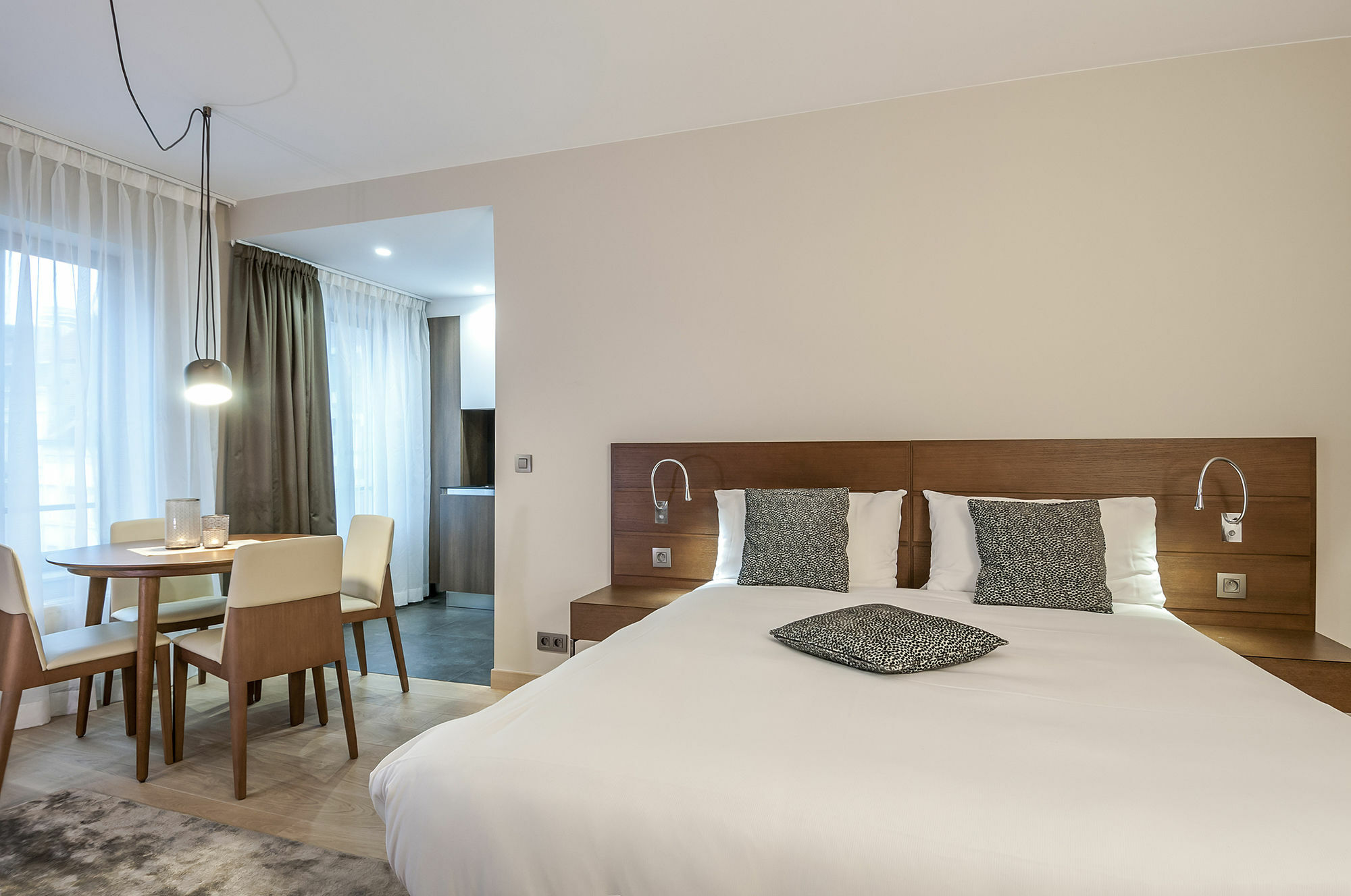 Aparthotel Residence Agenda Saint-Gilles Екстериор снимка